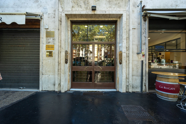 Exterior & Views 2, Capital Rooms, Rome