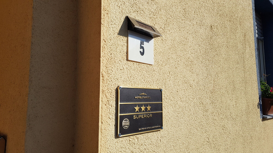 Exterior & Views 2, Hotel Landhaus Effeld, Heinsberg