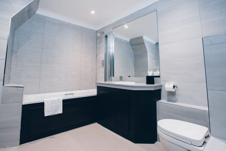 Bathroom 5, The County Hotel, Newcastle, Newcastle upon Tyne