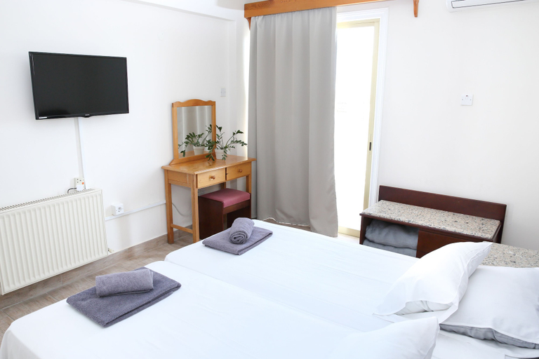 Bedroom 3, Antonis G. Hotel Apartments, Larnaca