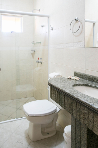 Bathroom 4, Bombinhas Praia Apart Hotel - Unidade Bem Te Vi, Bombinhas