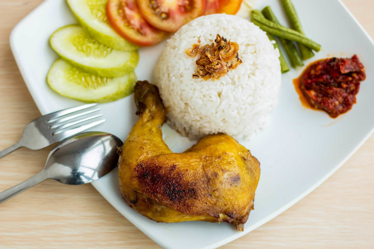 Food & Drinks 13
