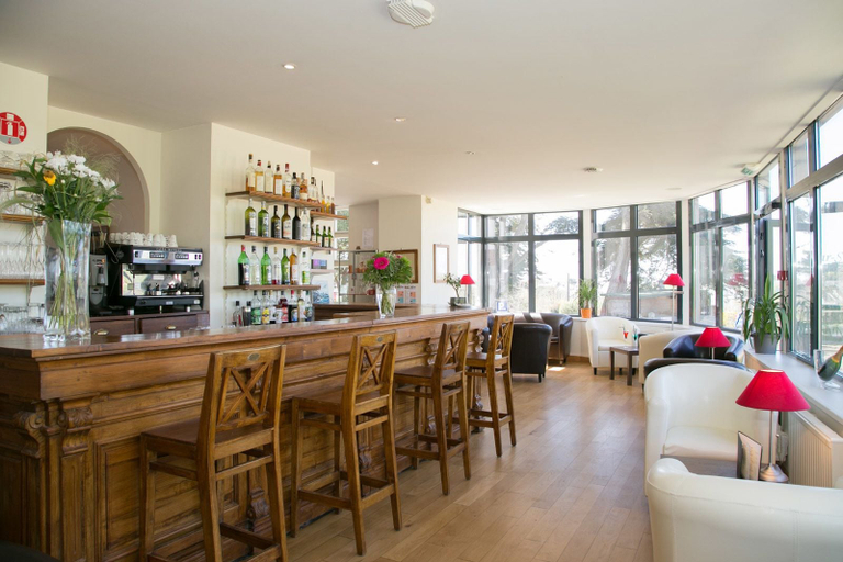 Food & Drinks 4, Hotel Du Tumulus, Morbihan
