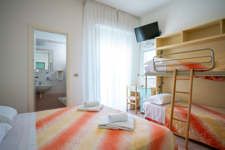 Bedroom 3, Hotel Radar, Rimini