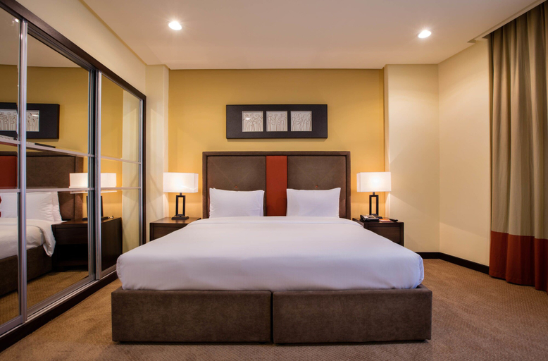 Bedroom 3, Orange Suites Hotel, Manama