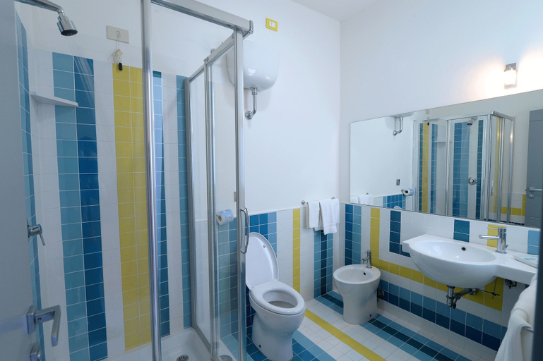 Bathroom 5, Giulivo Hotel & Village, Caserta