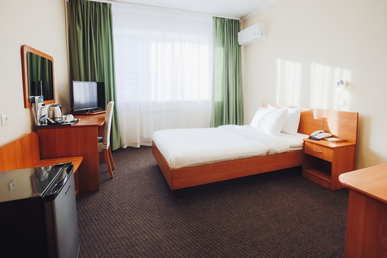 Bedroom 2, Ulan-Ude Park Hotel, Ulan-Ude