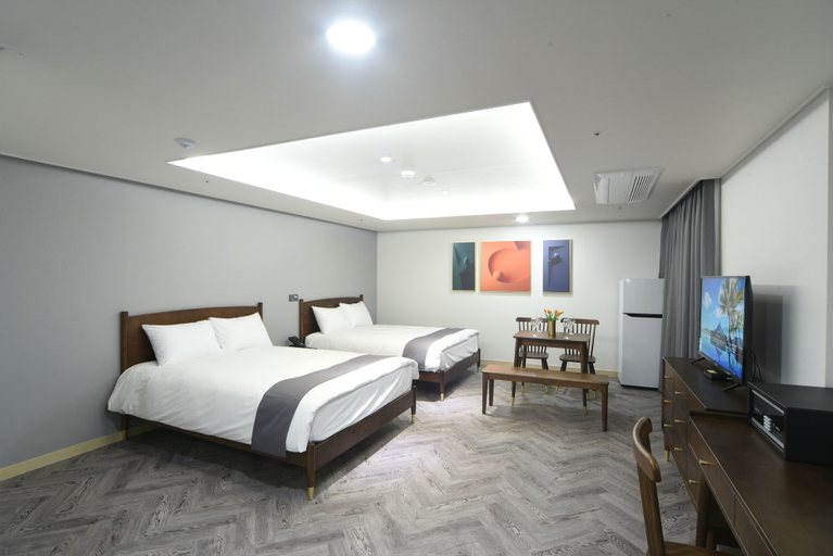 Bedroom 2, Haeundae Central Hotel, Haeundae