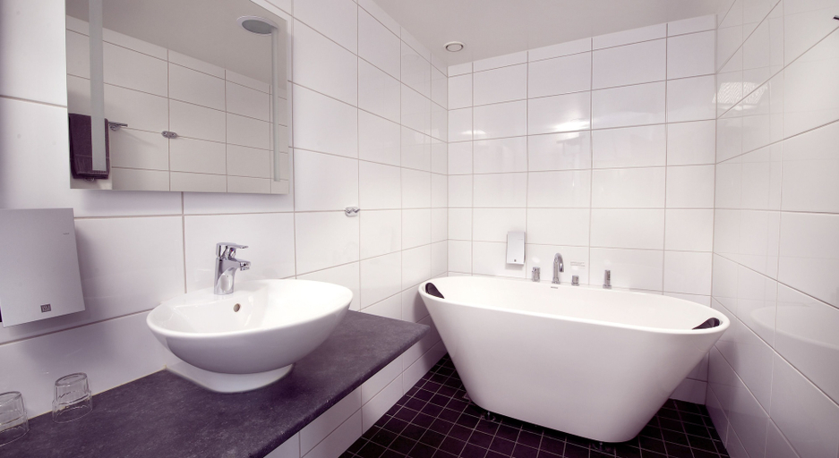 Bathroom 4, Home Hotel Bilan, Karlstad