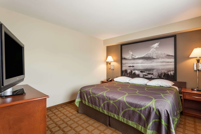 Bedroom 4, Super 8 by Wyndham Abbotsford BC, Fraser Valley