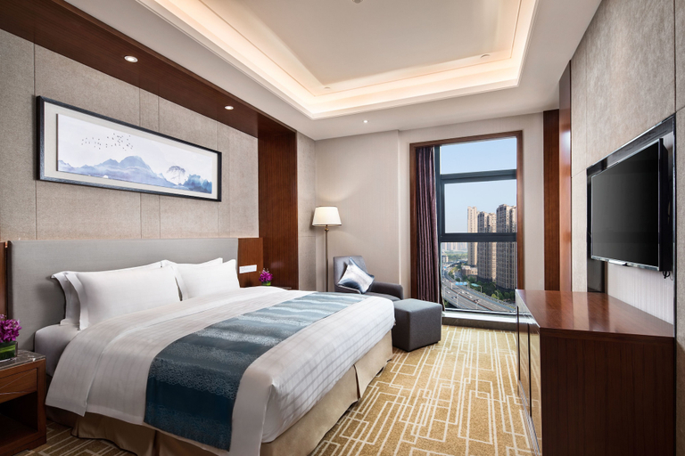 Bedroom 4, Ramada by Wyndham Wuhan Hanyang, Wuhan