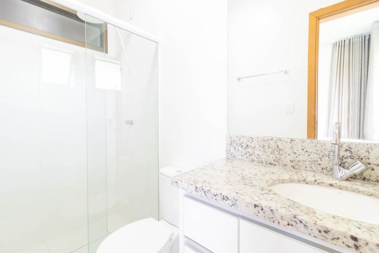 Bathroom 3, IT24 3 Bedroom Apartment 50m From The Beach, Camaçari