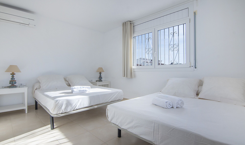 Bedroom 3, Villa 50m from the beach in Cambrils TH 11, Tarragona