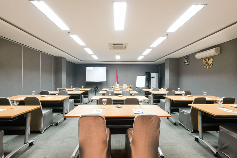 Business Facilities