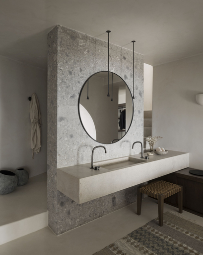 Bathroom 5, Vora, South Aegean