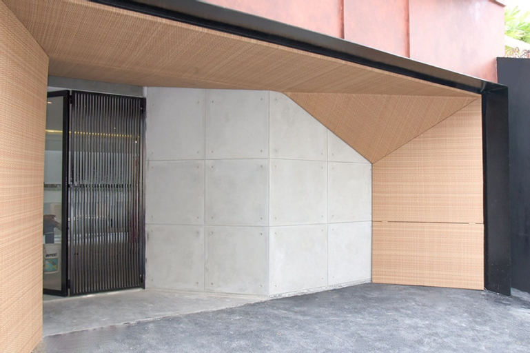 Exterior & Views 2, Urbanview Hotel Odori Pondok Indah, South Jakarta