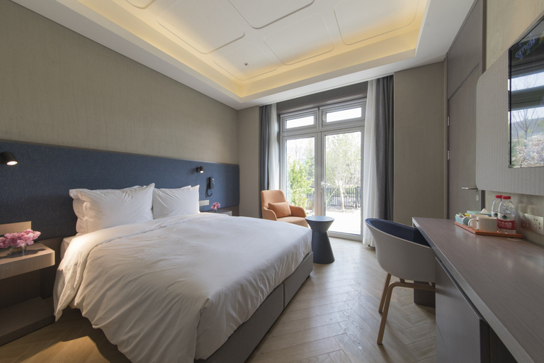 Bedroom 5, Holiday Inn Express BEIJING BADALING by IHG, Beijing