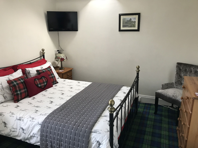 Bedroom 2, The Castle B&B, Highland