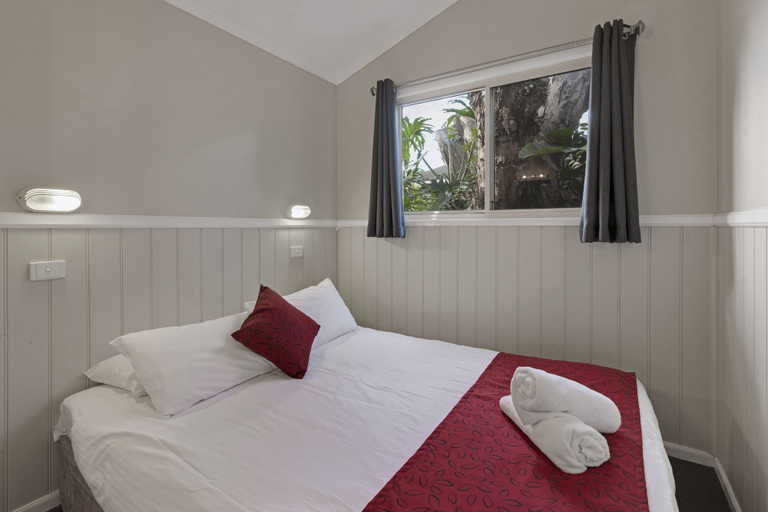 Bedroom 2, Discovery Parks - Harrington, Greater Taree