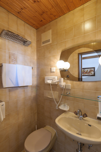 Bathroom 3, Hotel Tautermann, Innsbruck