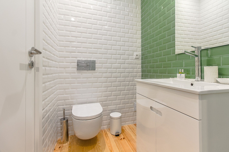 Bathroom 4, Santos Green Apartment, Lisbon