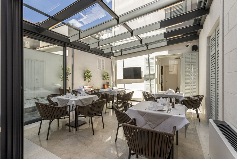 Food & Drinks 5, Residence Stine, Split