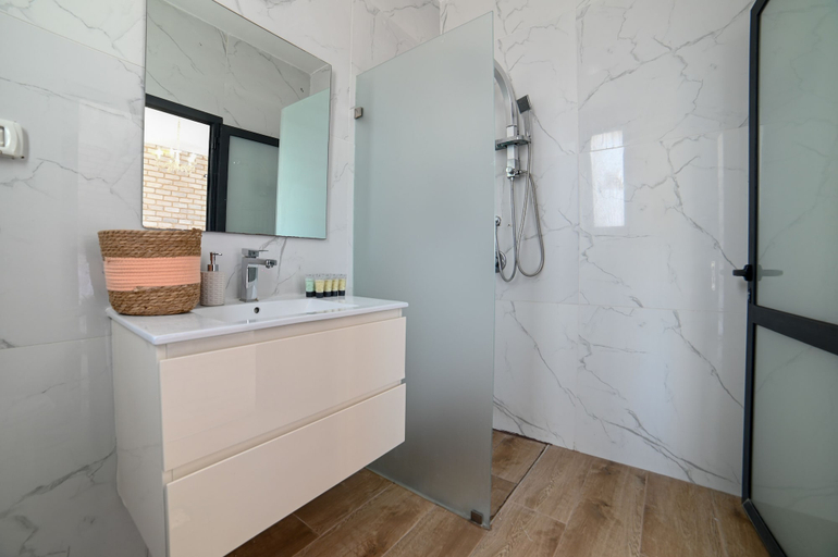 Bathroom 4, Vila Vilea