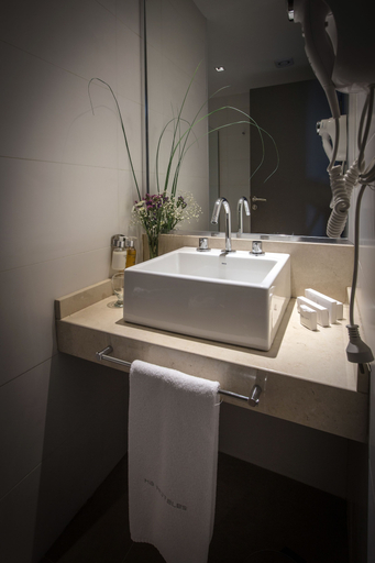 Bathroom 4, Brizo Neuquen, Confluencia