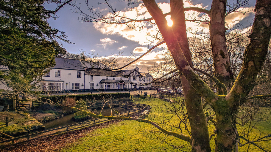 Exterior & Views 2, Two Bridges Hotel, Devon