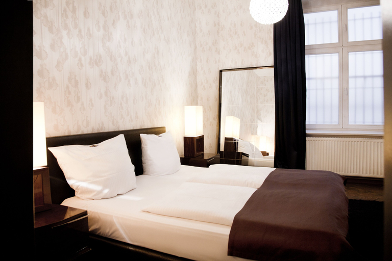 Bedroom 2, Hotel Adele, Berlin