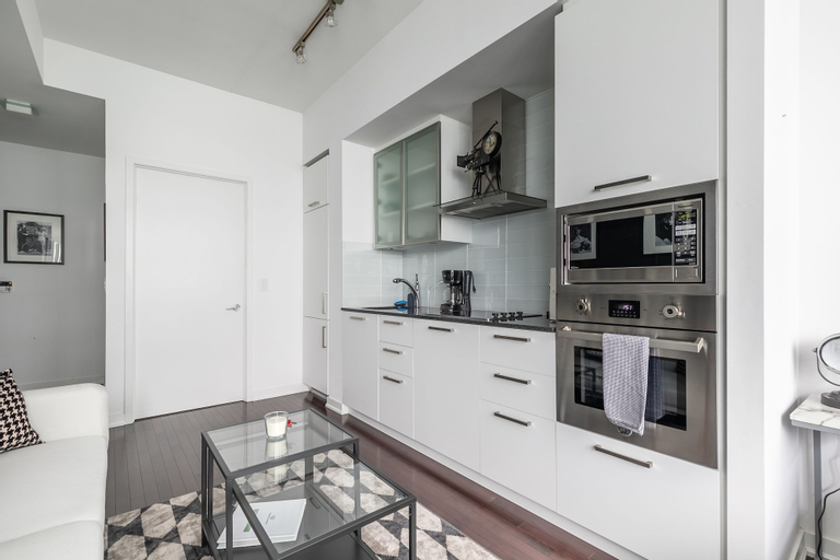 Dining Room 4