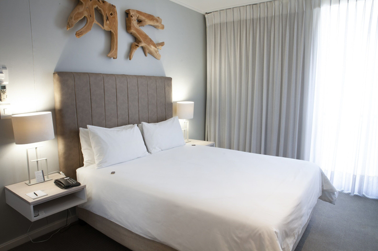 Bedroom 3, Atlantic Beach Hotel, City of Cape Town