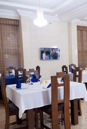 Food & Drinks 4, Gold Rush Suites, Obio/Akp