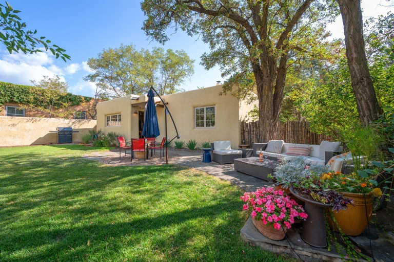 Exterior & Views 2, Casita de las Aves - Unbeatable Location, Spacious Yard, Santa Fe