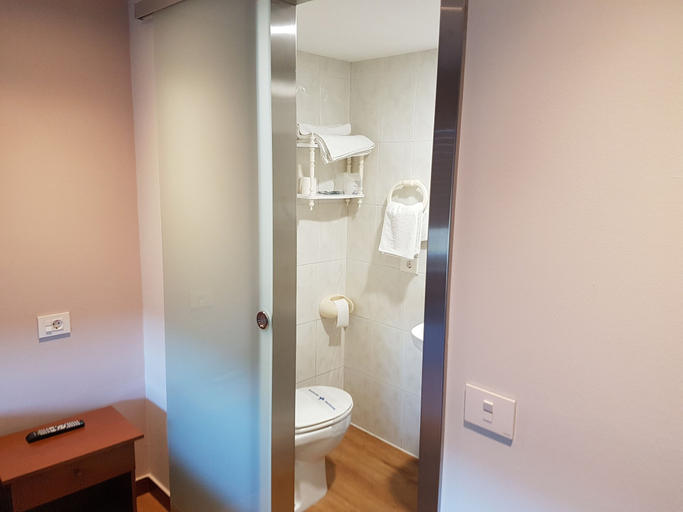 Bathroom 4, Hostal Galicia Arteixo, A Coruña