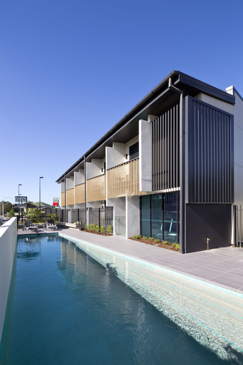 Exterior & Views 2, The Glen Hotel & Suites, Eight Mile Plains