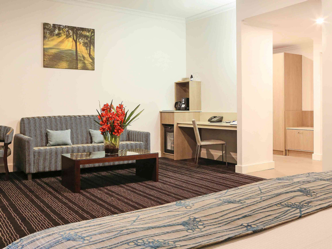 Bedroom 4, Novotel Swan Valley Vines Resort, Swan