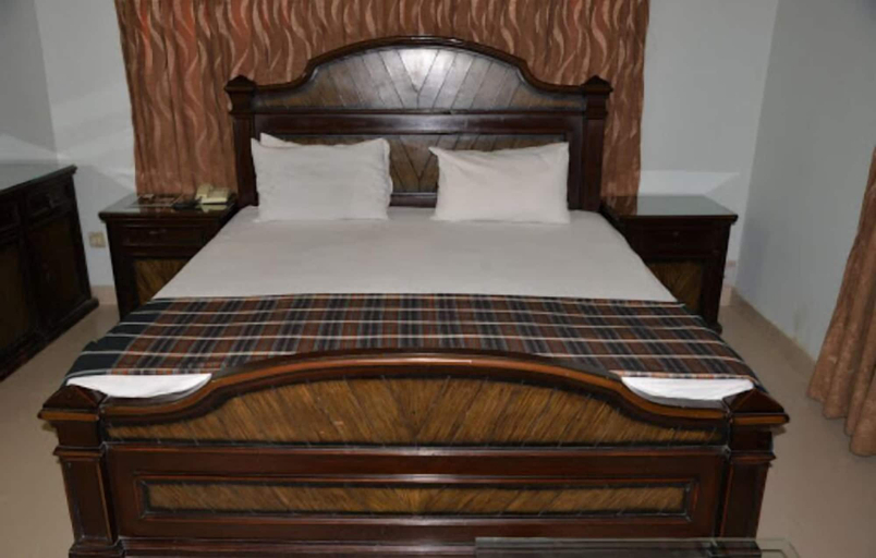 Bedroom 3, Ramada Guest House, Larkana