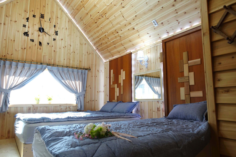 Bedroom 2, SSE Log Town, Boryeong