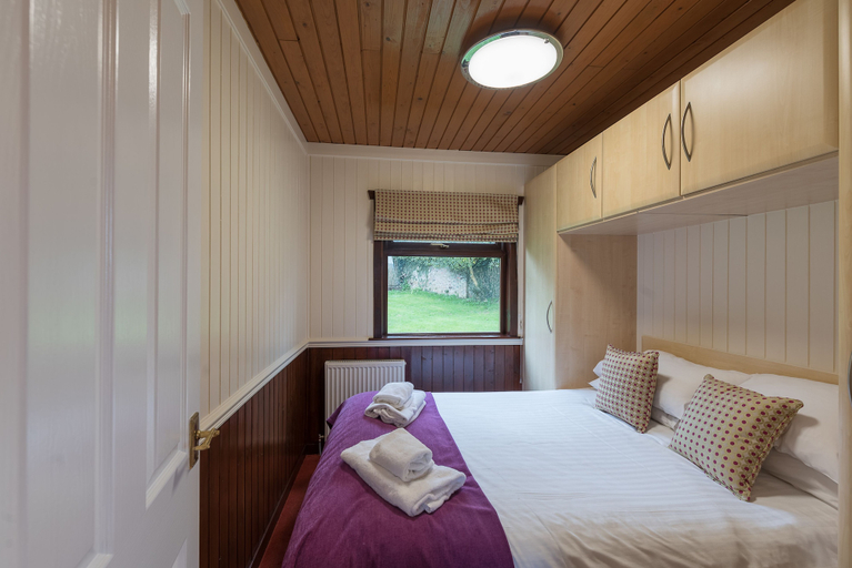 Bedroom 2, Conifer Lodge 25 With Hot Tub, Newton Stewart, Dumfries and Galloway