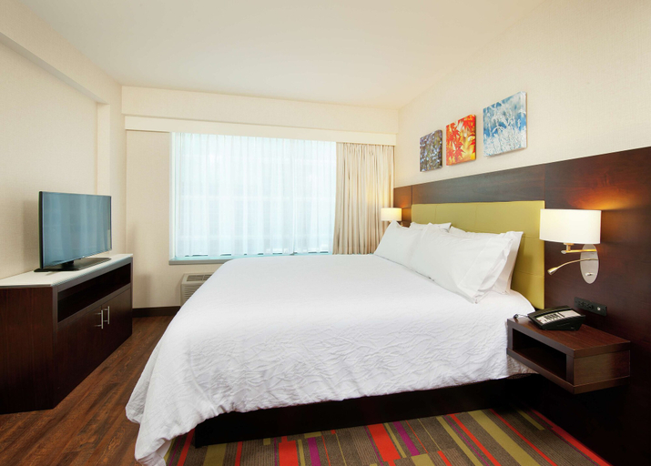 Bedroom 4, Hilton Garden Inn Pittsburgh Downtown, Allegheny