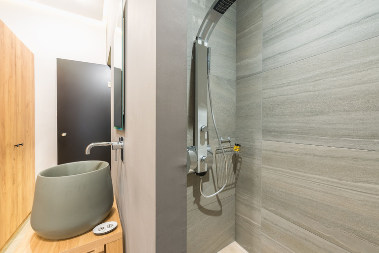 Bathroom 2, Syntagma Luxury Living One LL1Apartments, Attica