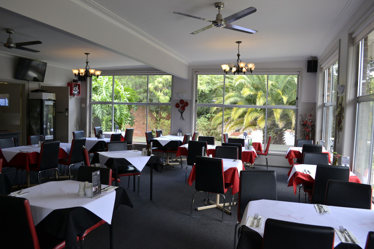 Food & Drinks 5, The Grampians Motel & The Views Restaurant, N. Grampians - Stawell