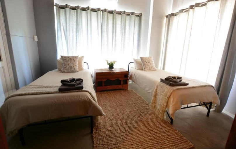Bedroom 2, Komma Nader Gastehuis, Waterberg