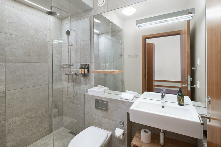 Bathroom 4, Hérað - Berjaya Iceland Hotels, Austur-Hérað