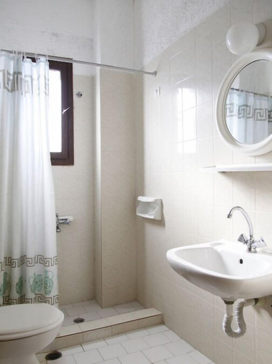Bathroom 3, Krits Hotel, Crete