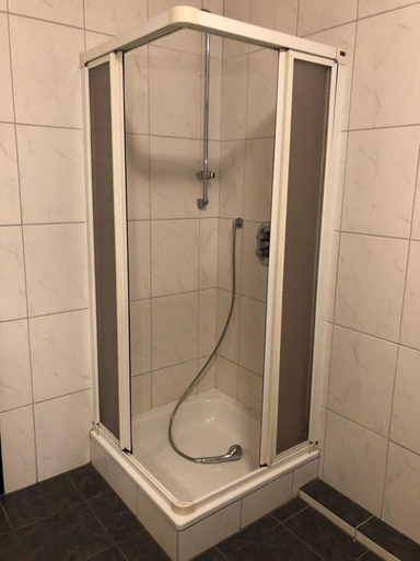 Bathroom 5, Hotel zur Post, Emsland