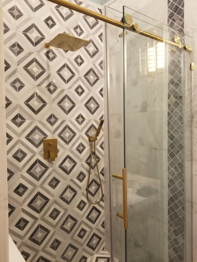 Bathroom 4, Thomas Weihs Haus, Chatham