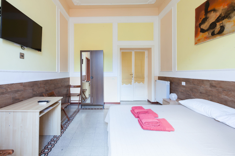 Bedroom 4, Furio Camillo, Rome