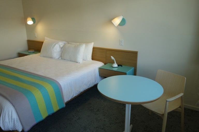Bedroom 3, Beverly Laurel Hotel at West Hollywood, Los Angeles